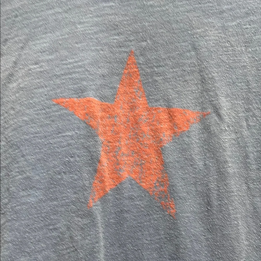 Magnolia Pearl Blue and Purple Long Sleeve Tee with Red Star - Picture 2 of 6
